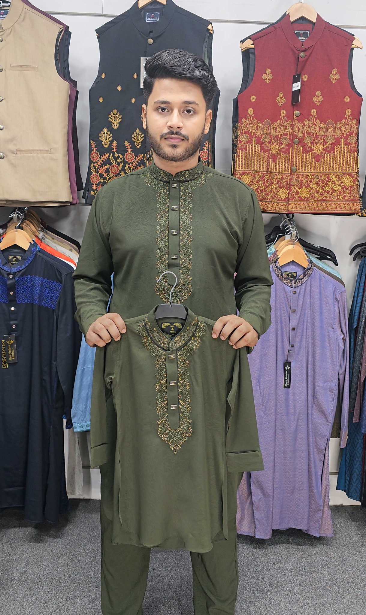 Matching Embroidery Kabli Set-1